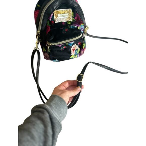 Betsey Johnson Y2K Black Multi Floral Velvet Mini Backpack Convertible Like‎ - Picture 8 of 9